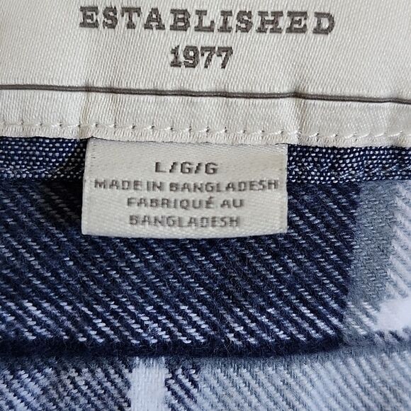 American Eagle men's navy blue & white plaid cotton flannel shirt, button down L - Picture 6 of 10